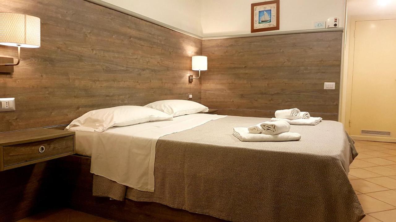 Hotel La Baia Ponza Dış mekan fotoğraf